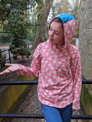 327158402_3554287118137032_987794568323729446_n - Carol Kite