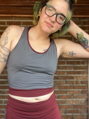 1B244C60-9C2C-42D2-BCAB-9269952F6811 - Elena Bottles